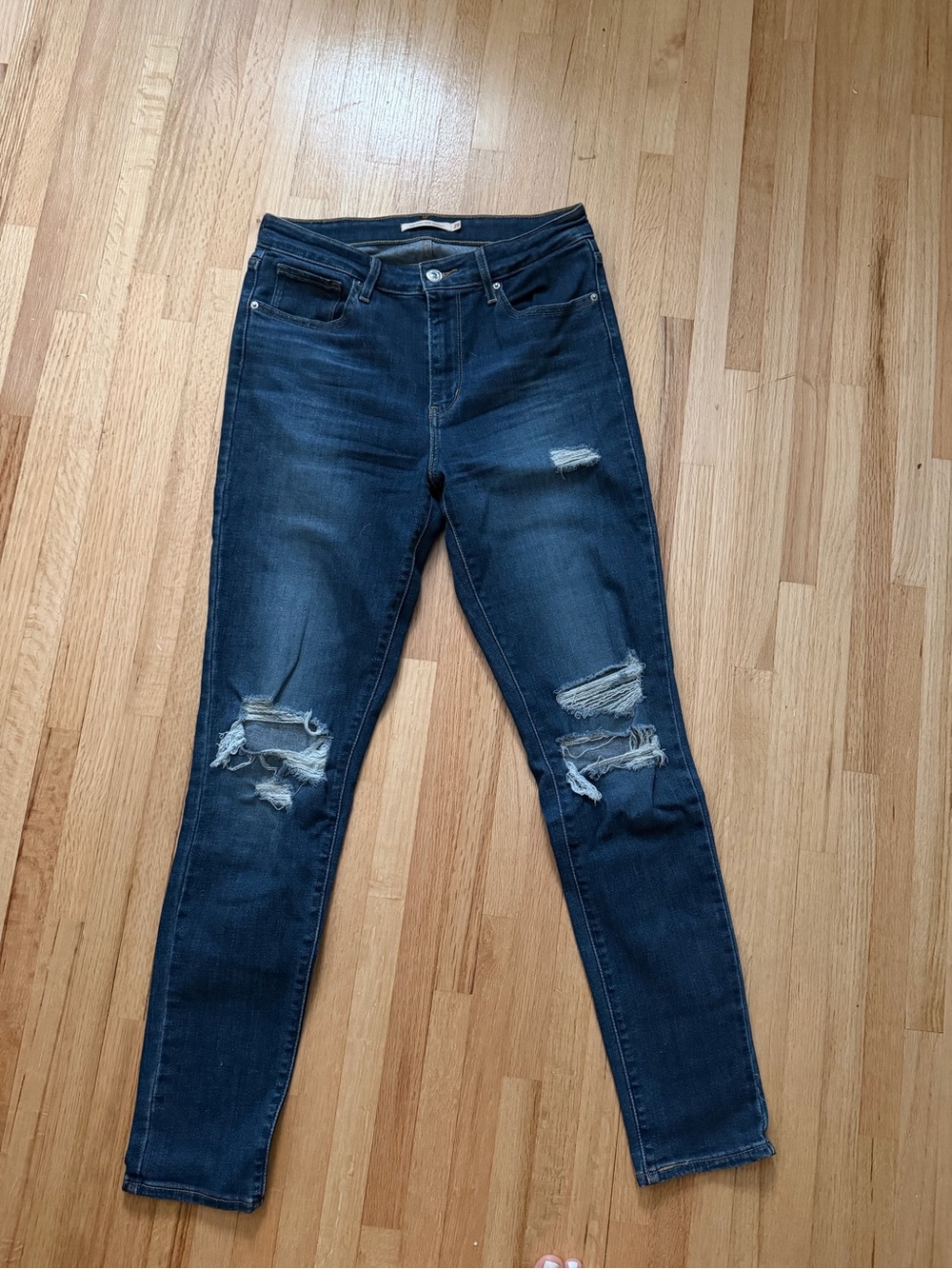 LEVI women’s 721 Jeans